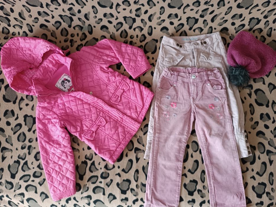 Демисезонные вещи на девочку 3-5 л