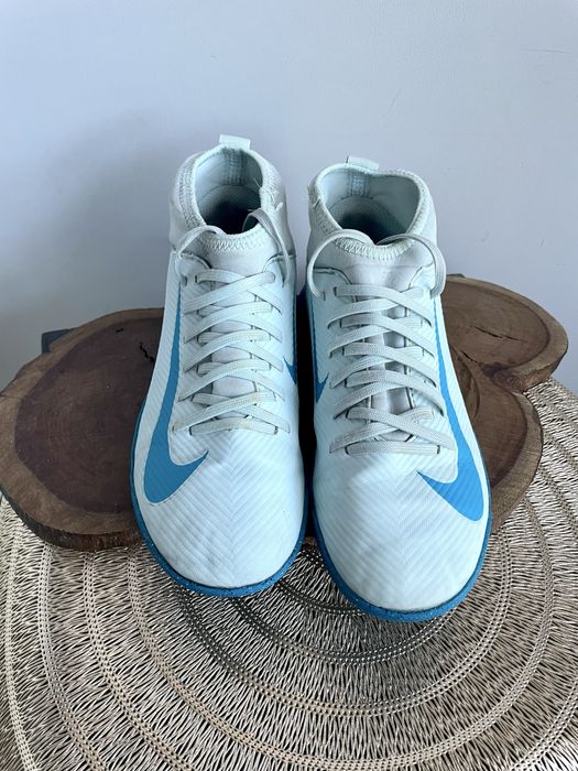 Футболни обувки Nike -  номер 33,5