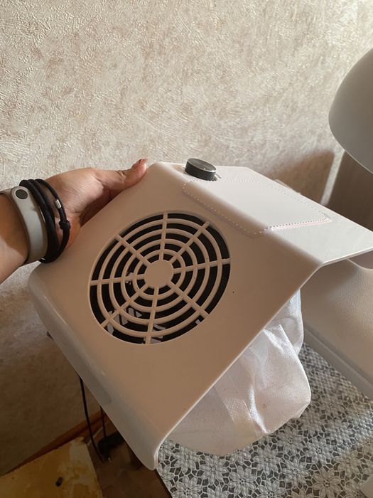 Пылесос маникюрный