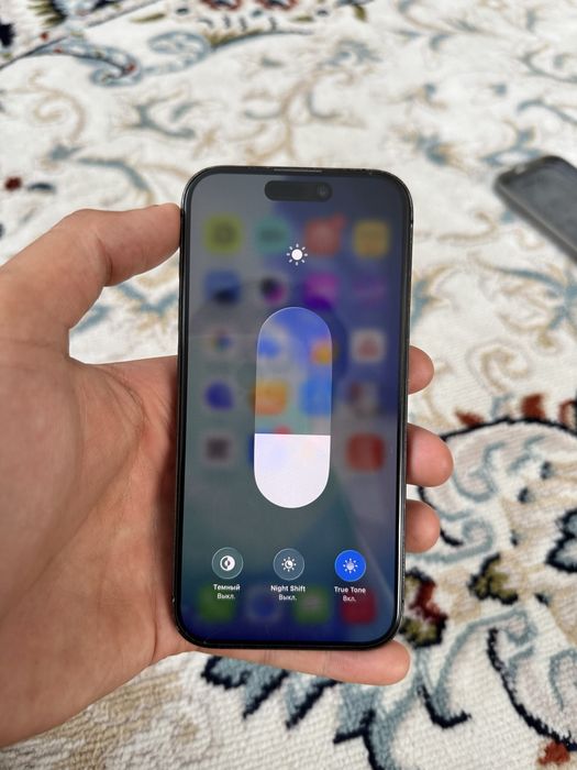 Продам IPhone 15 pro 256 gb