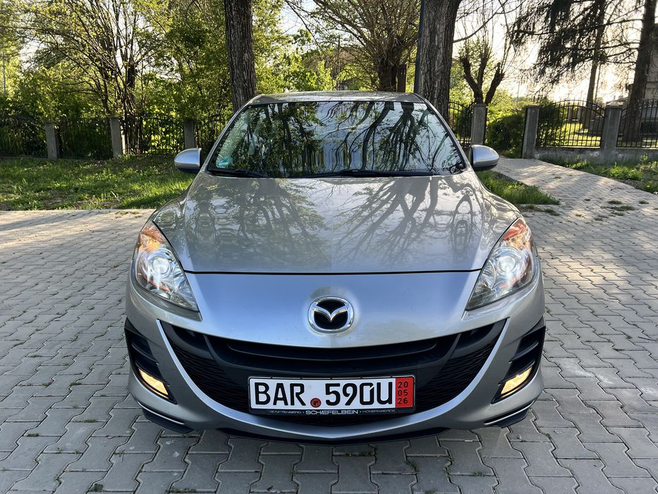 Mazda 3 // Exclusive Line //