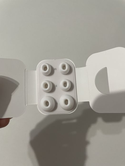 Apple AirPods Pro  (2nd generation)