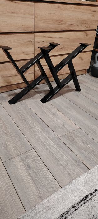 Крака за холни маси