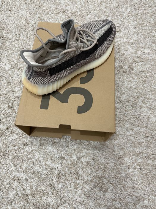 Yezzy Boost 350.