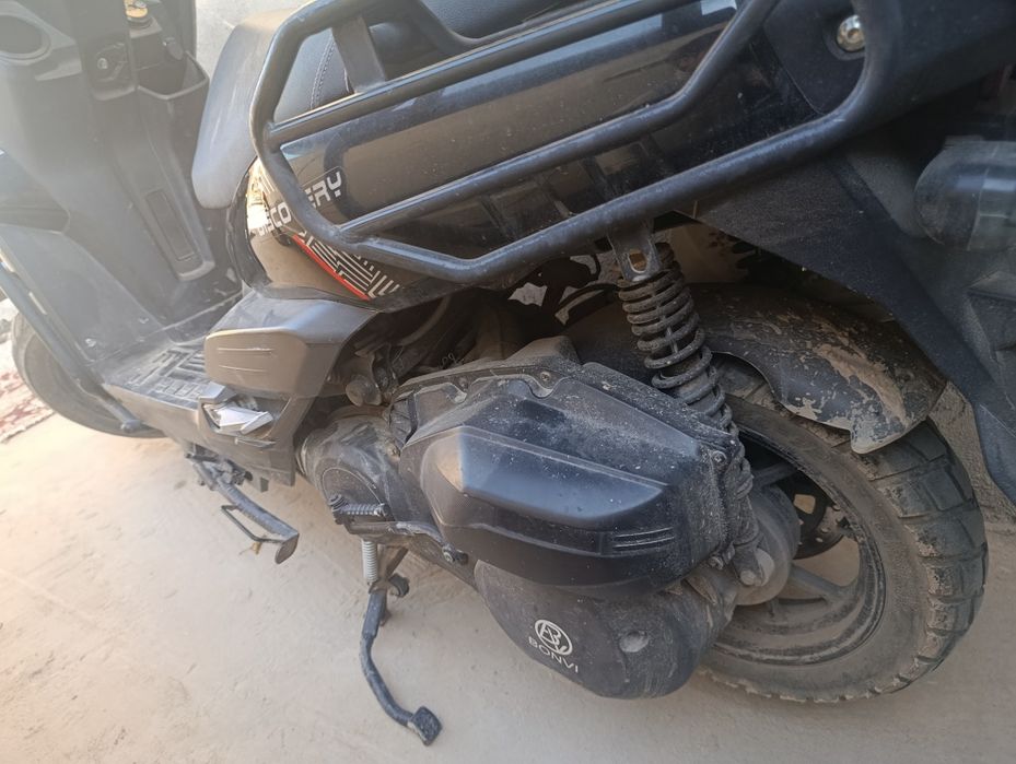 Tank SKUTER, 150cmkub garantiyasi bor.