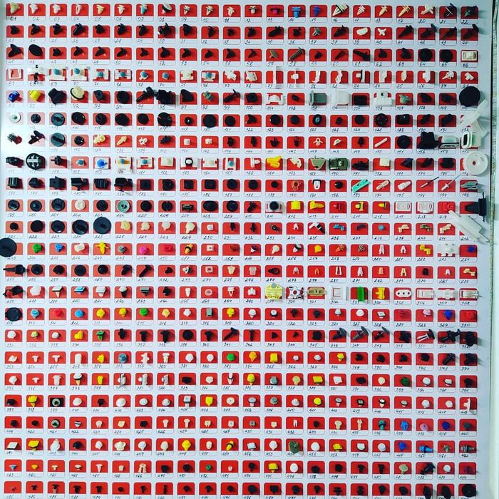 Автокрепеж, автоклипсы