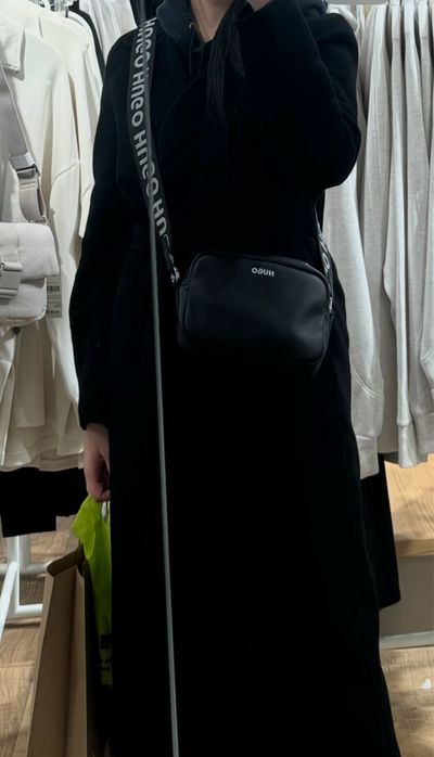Продам сумку hugo boss