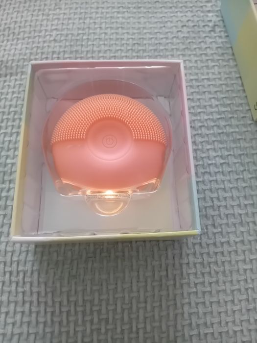 Perie curățare fata