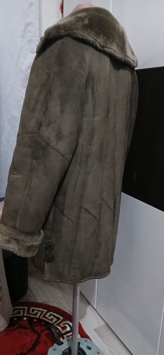 Cojoc damă are culoare kaki