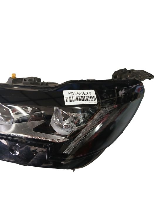 Far Stanga Led Complet Peugeot 3008 2016+ -> 9836230680