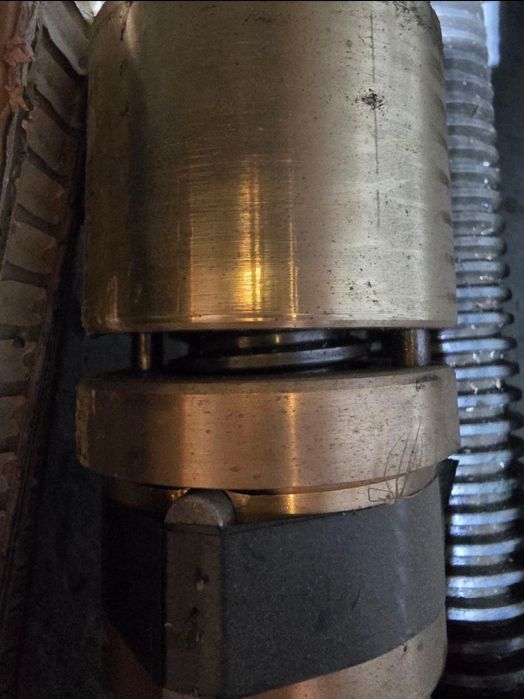 Четириколонен подемник