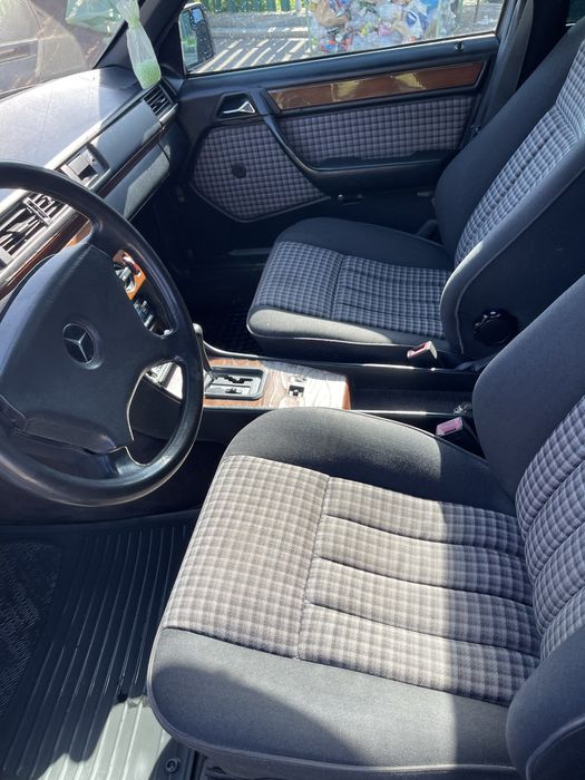 Мерседес Бенс 124