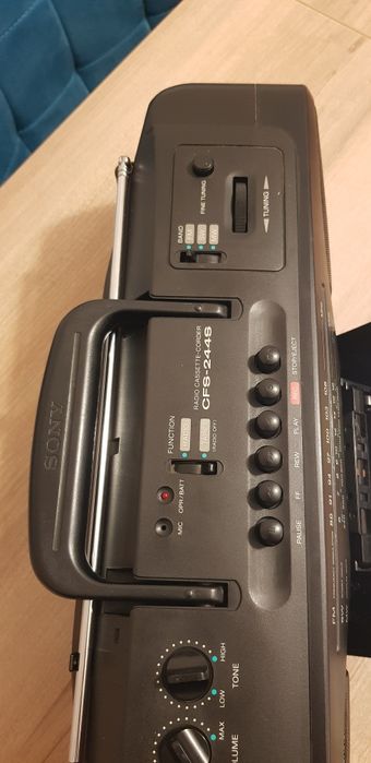 Radio casetofon Sony CFS-244s