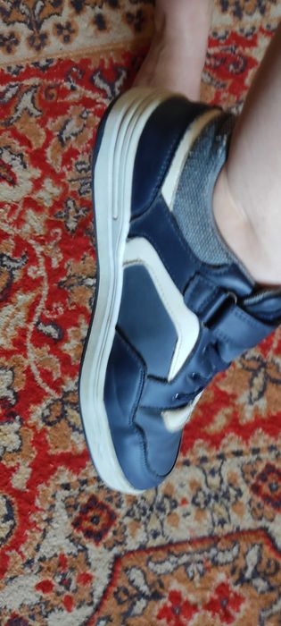 Кроссовки на подроста,мальчика. 39 размер