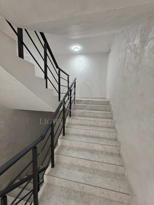 Продава се Тристаен апартамент в Пловдив, Христо Смирненски - 100 кв.м за 2270 €/кв.м - Снимка #20