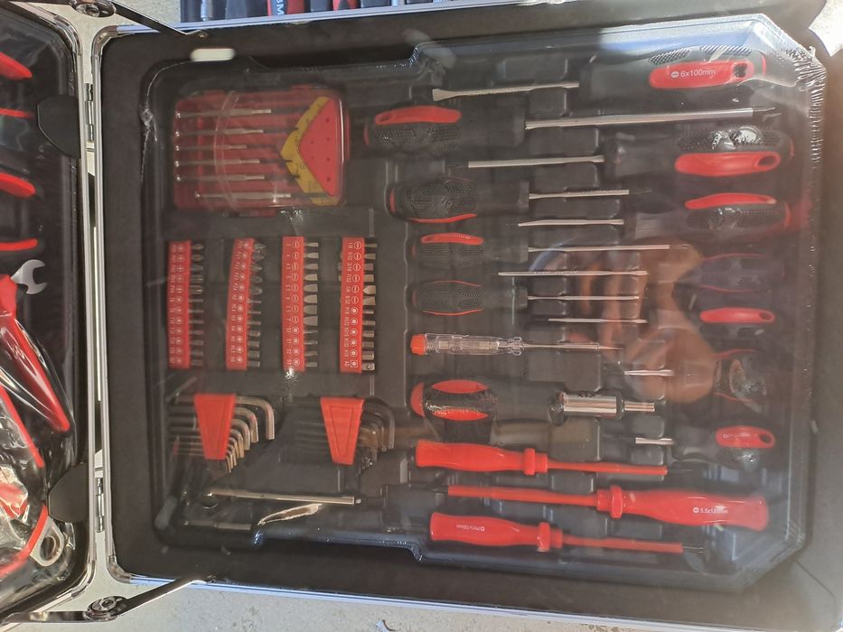 Trusa scule tip  troler