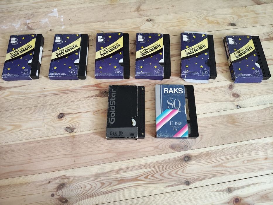 Casete vintage cu bandă