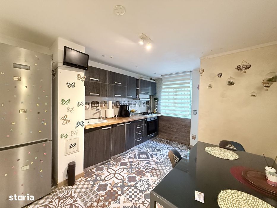 Apartament 3 camere renovat, Centrala proprie- Parc, scoli si stb