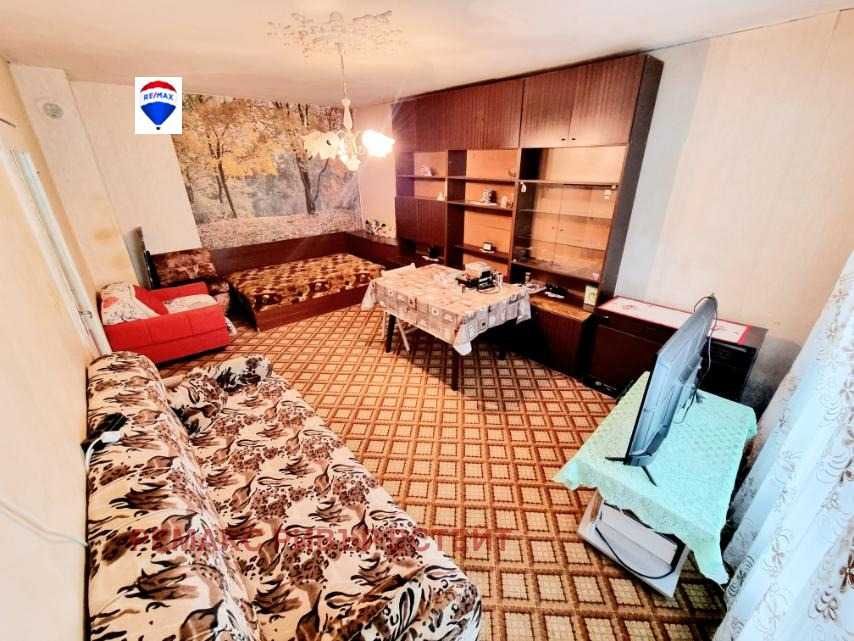 Продава се Двустаен апартамент в Русе, Дружба 3 - 64 кв.м за 1290 €/кв.м - Снимка #10