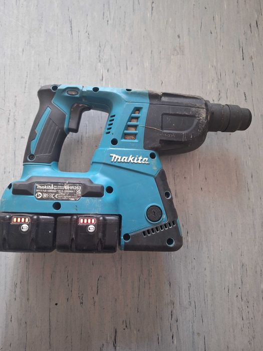 Rotopercutor / percutanta MAKITA DHR263