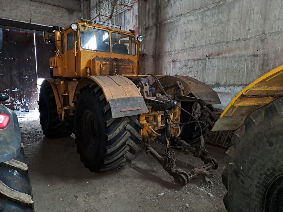 Продам трактор К-700а