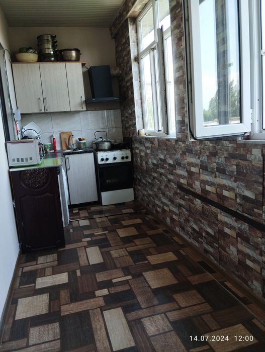 Продам 2-х комнатную переделанную в 3-х.Квартира находиться в Тройцке