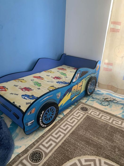 Vand 2 dormitoare de copii