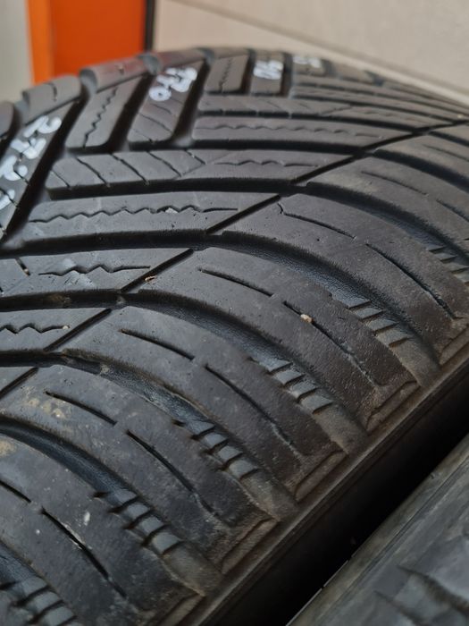 Всесезонни гуми 4 броя HANKOOK Kinergy 4S2 215 40 R17 дот 2723