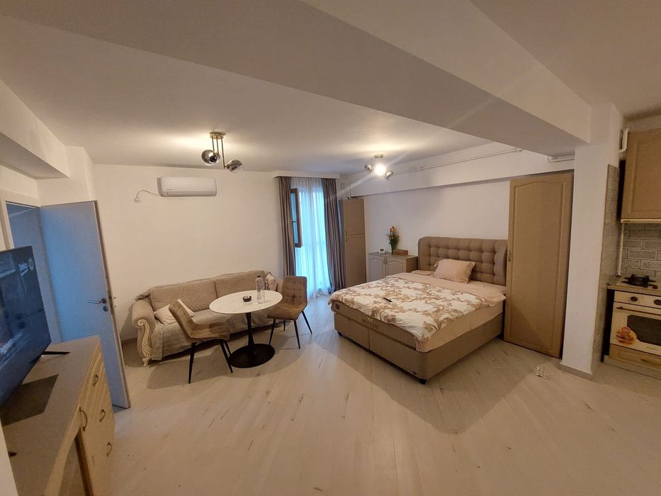 Particular Închiriez garsonieră