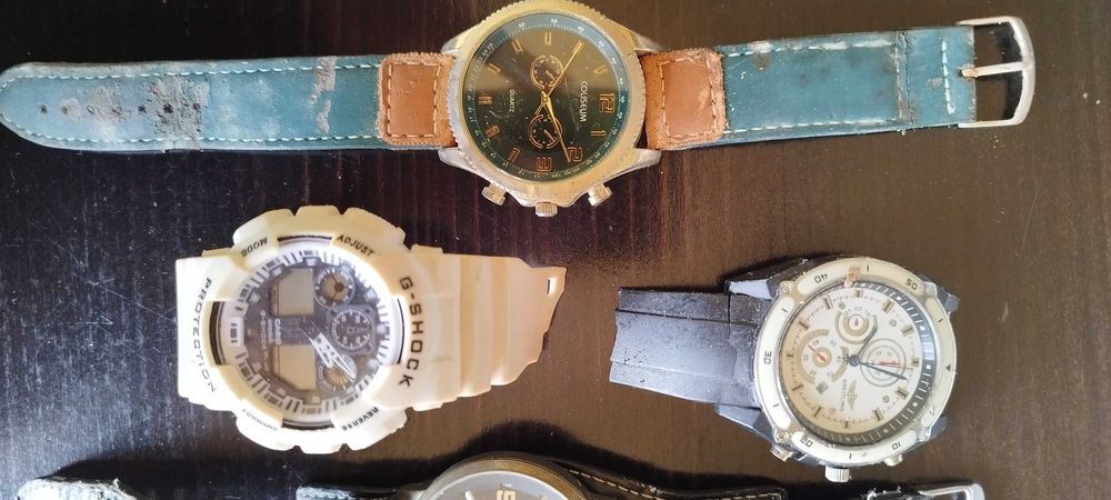 Лот Часовници Без Гаранция