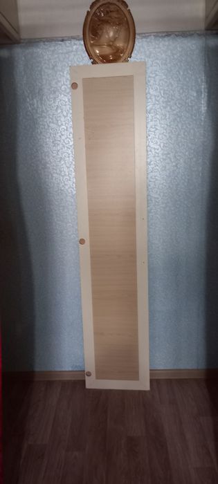 Зеркало 285× 15.5 от дверцы шкафа