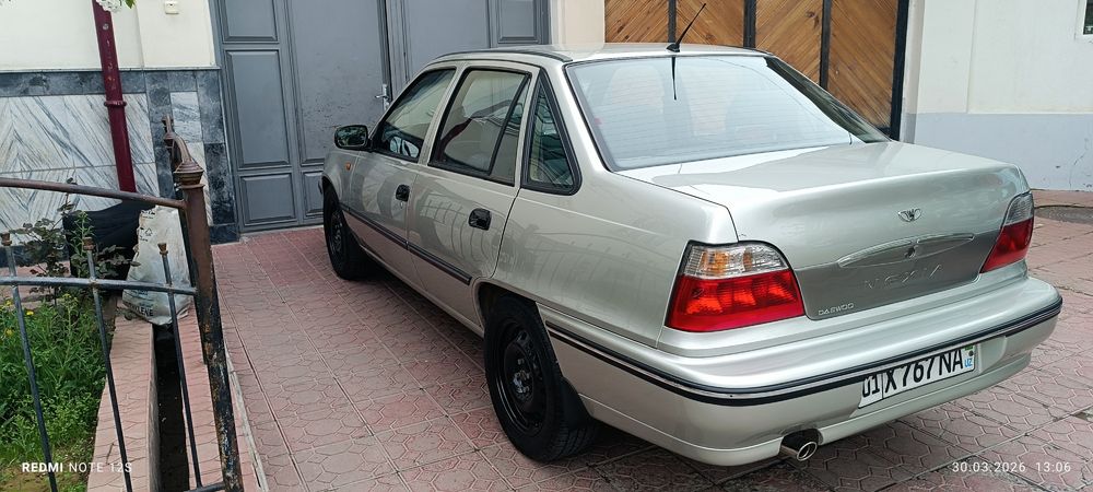 Nexia dona 2008 zo'r holatda