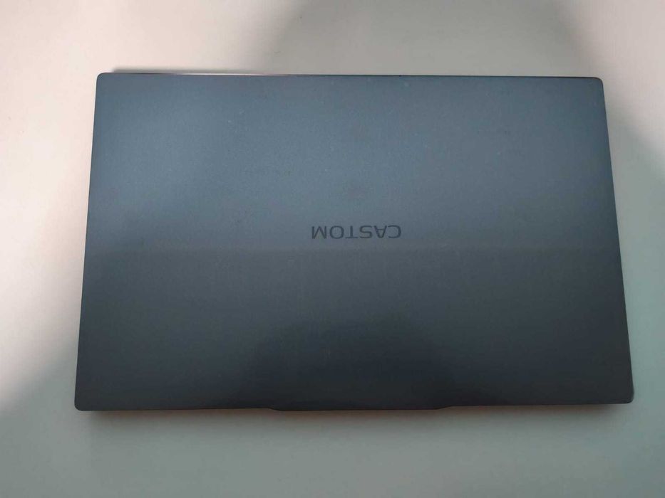 продаю НОУТ 3-4 месяца ему CASTOM e157D