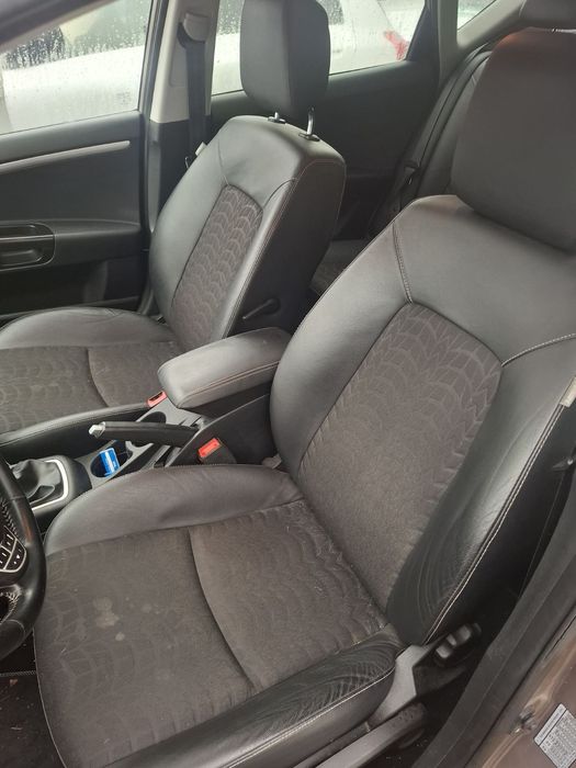 KIA Ceed 1.6 CRDi 2009 г. 90 к.с