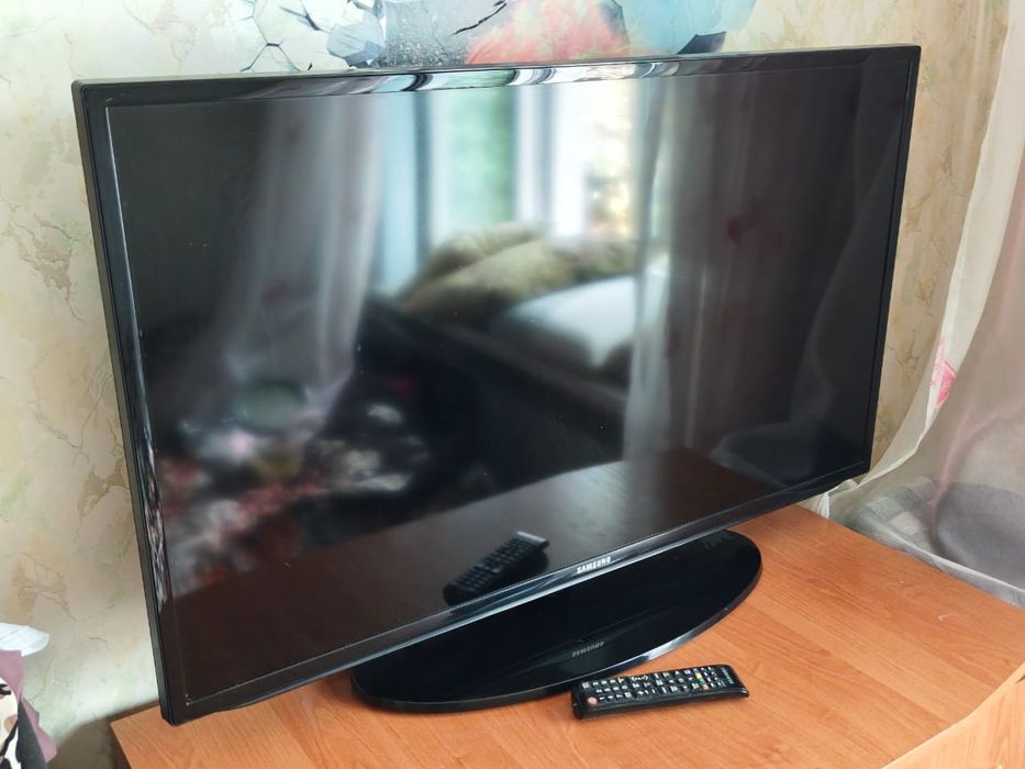 TV Samsung 40 б/у.