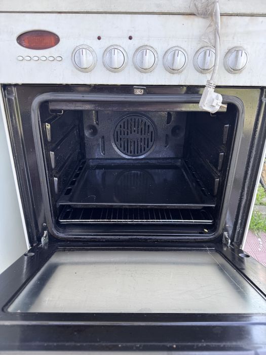 Газовый печька,микровалновка