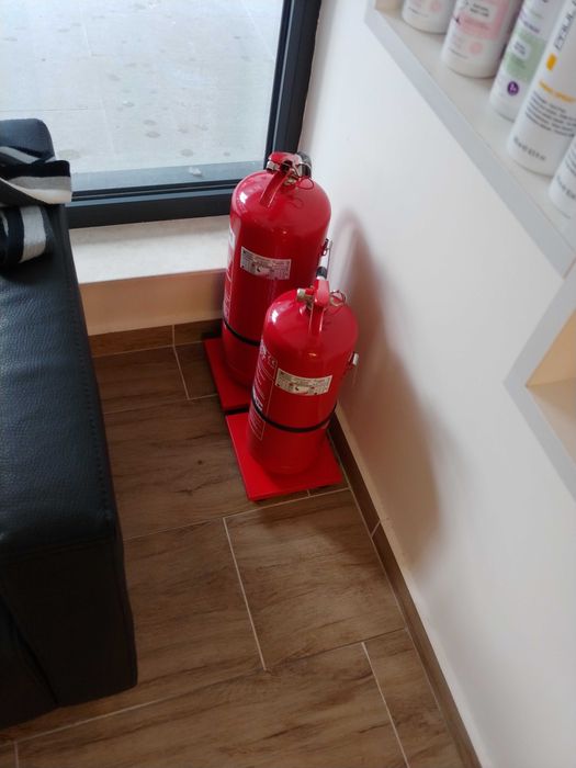 Поставки за пожарогасители