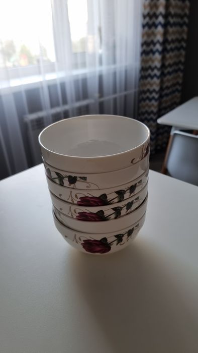 Кухонная утварь,тарелки