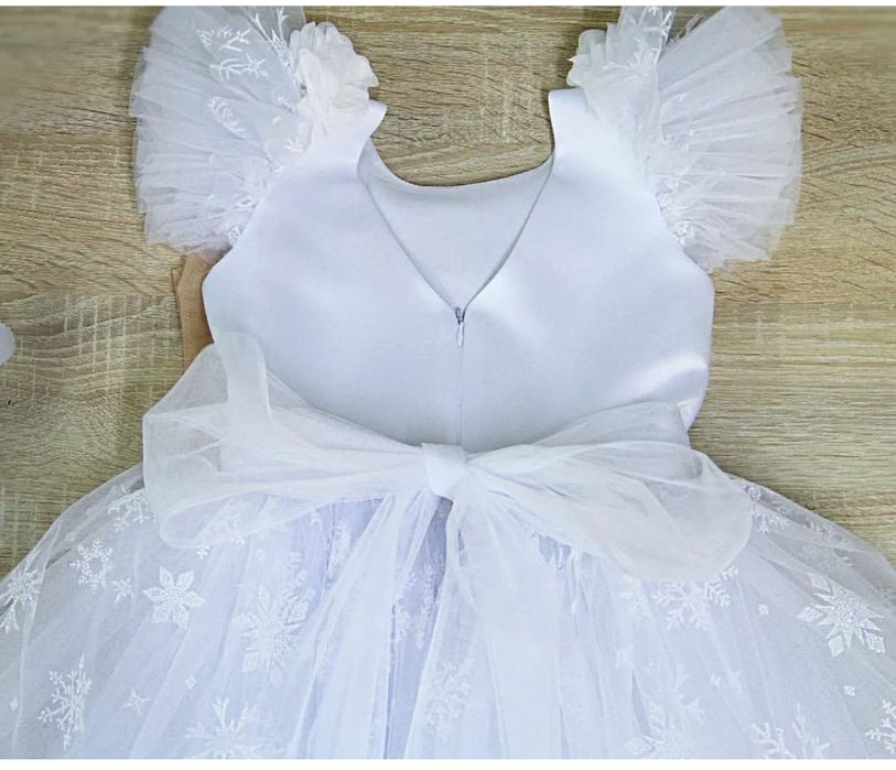 Платье-снежинка детская