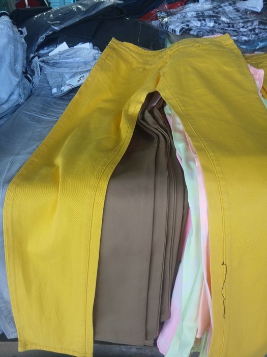 Pantaloni de vara