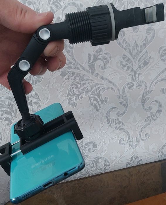 Держатель сотки на машину