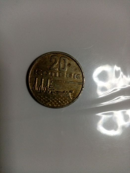 Продам монеты разные