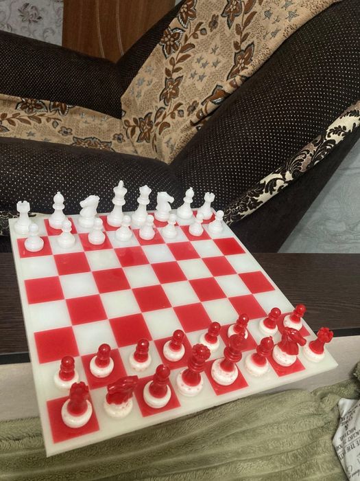 Продам очень крутые - Подарочные Шахматы !!!