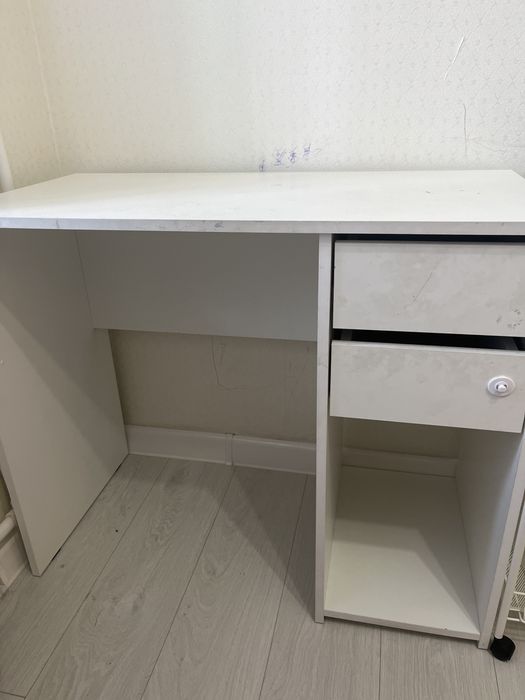 Продам письменный стол для учебы