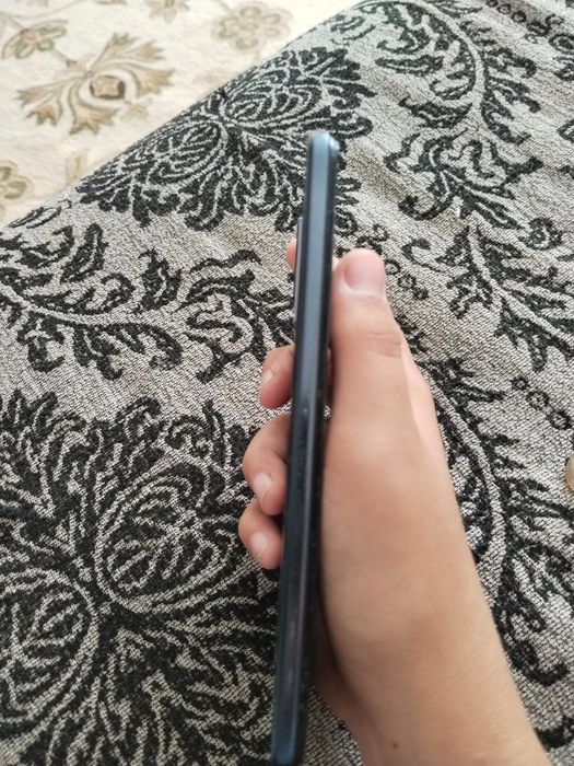 продам Vivo V21 цена 50000