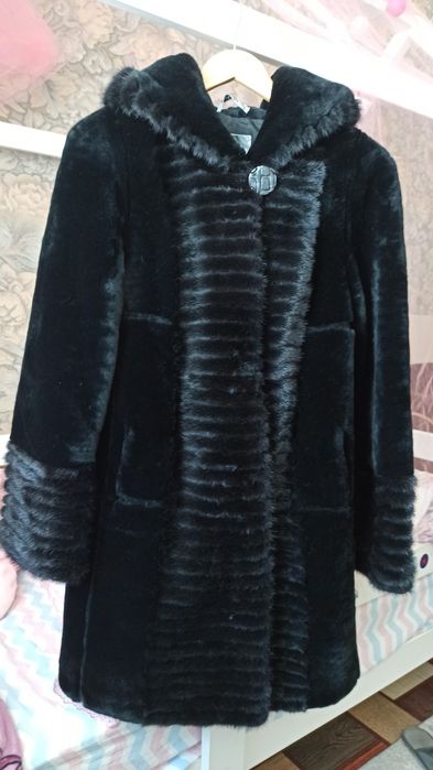 Продам шуба-мутон