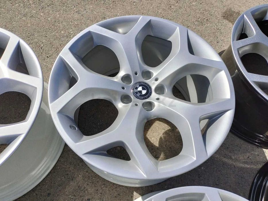 Bmw x5. x6 их Японии