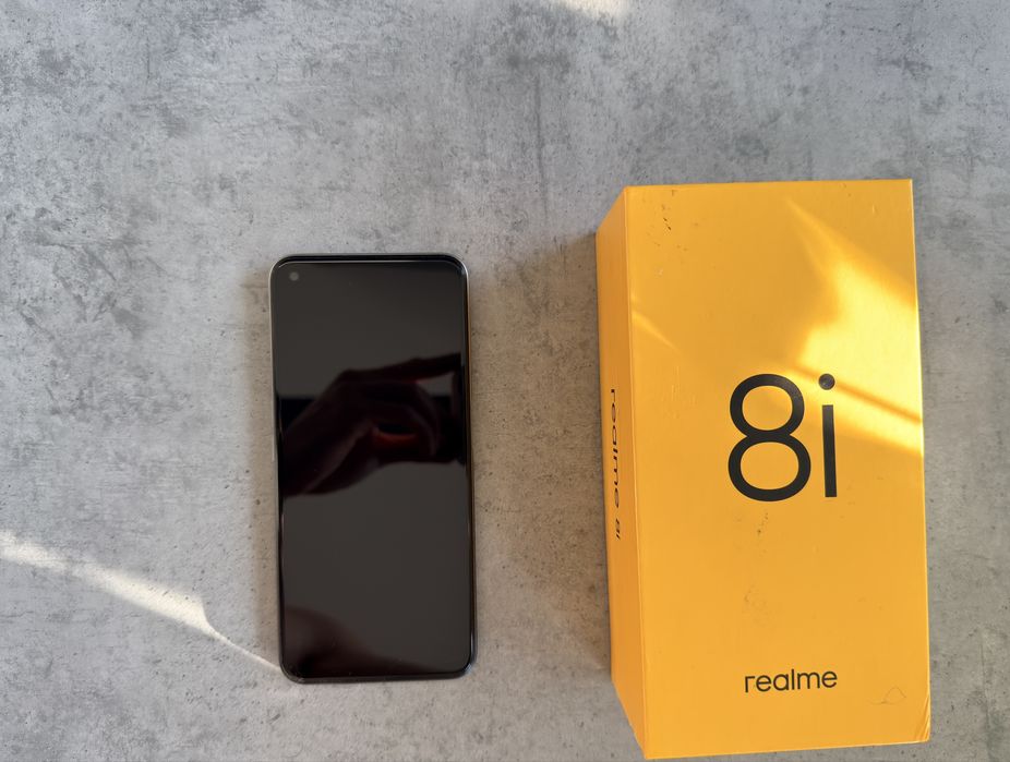 Realme 8i 4gb RAM 64gb