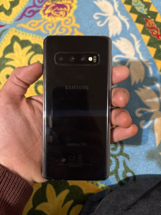 Samsung  Galaxy S10
