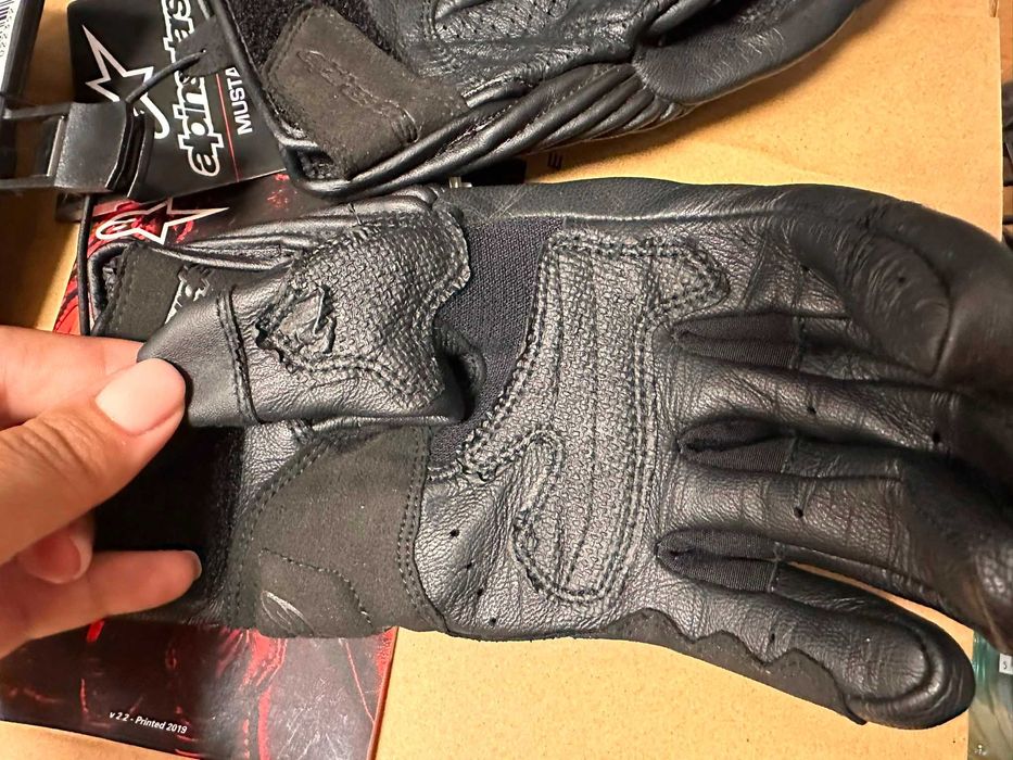 Manusi moto Alpinestars Mustang V2 negre - foarte putin purtate